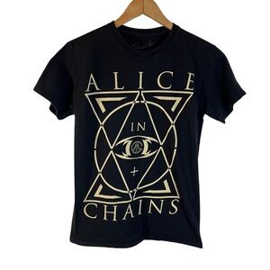 Bravado Alice In Chains Graphic T Shirt Small 100% Cotton Band Music Rock Grunge